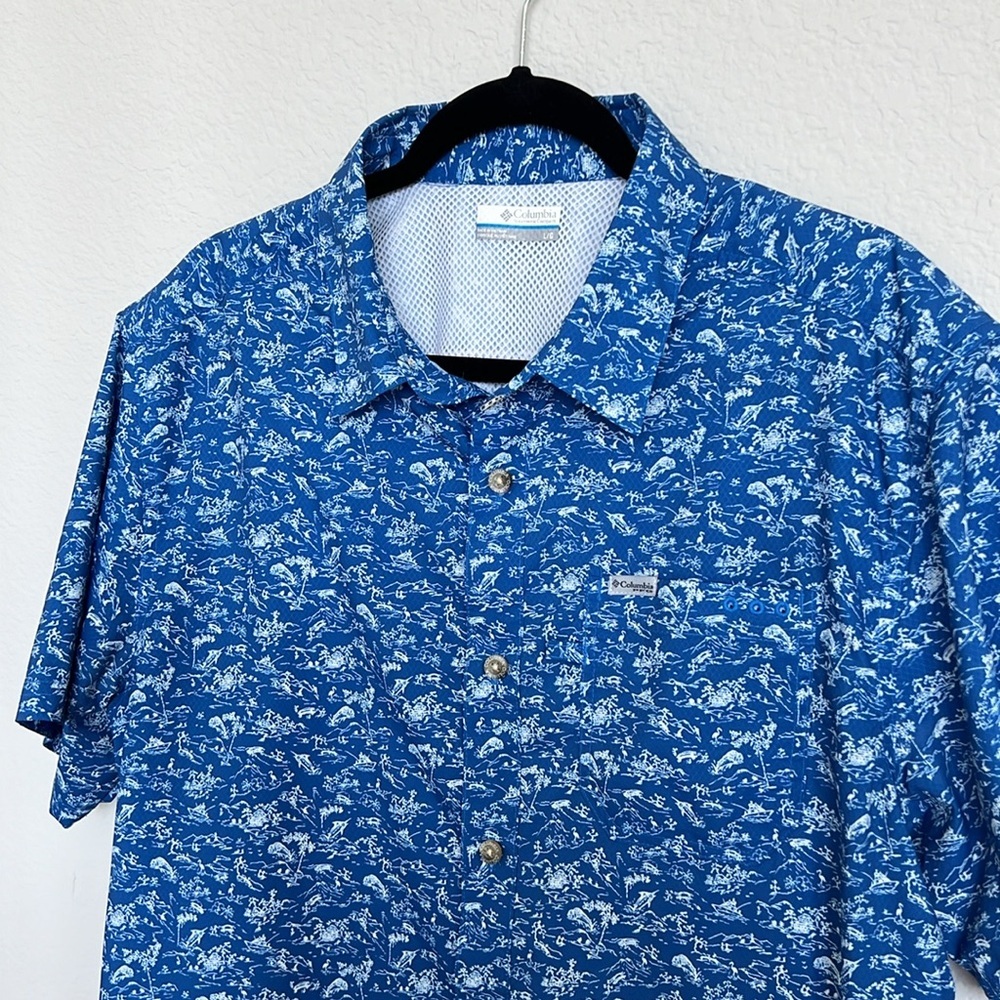 Columbia Men's PFG Blue Boat Print Button Down Shirt - Picture 2 of 8